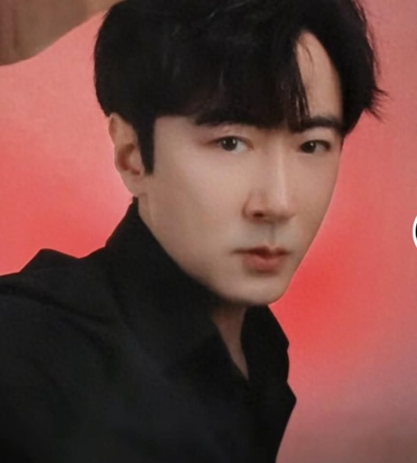 容新策略 高梓淇被爆有新恋情，女方年轻漂亮，难怪蔡琳过来半月两人未同框