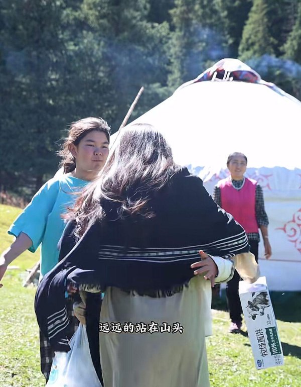 升融配资 森林北首度承认还有个儿子！晒母子出游视频超温馨，汪峰太有福气